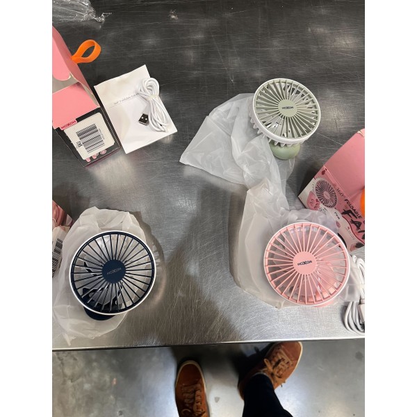 مروحة وفواحة محمولة