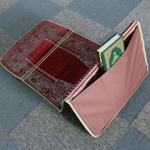 سجادة صلاة بتكاية