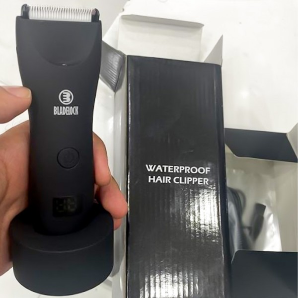 ماكينة حلاقة لإزالة شعر الجسم