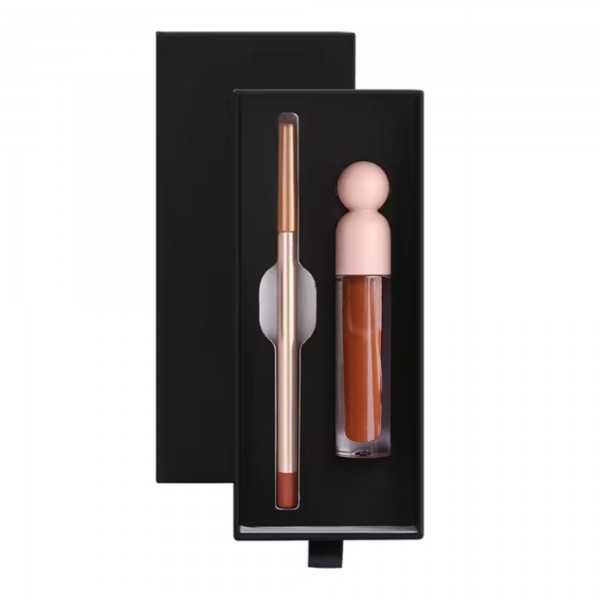 ليب كيت 2×1 لتحديد ولمعان الشفاه