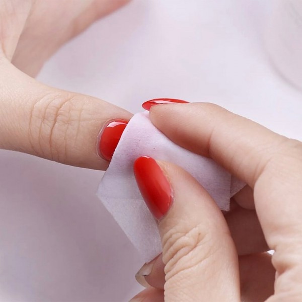 مناديل مزيل طلاء الأظافر بخلاصة زيوت طبيعية