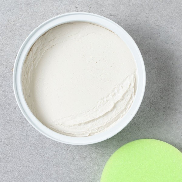 مزيل الخدوش للسيارات البيضاء