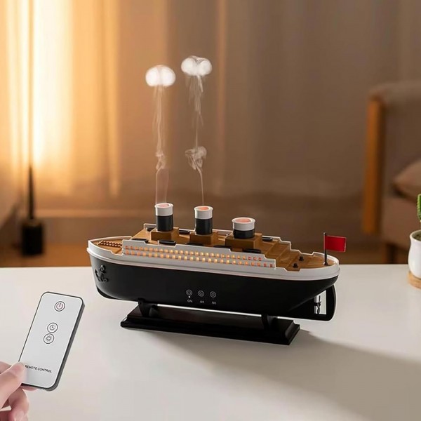 مرطب هواء على شكل سفينة تيتانيك